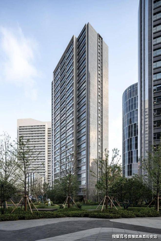 百度热搜@新俞里售楼处官方发布：普陀新俞里城市中静奢生活